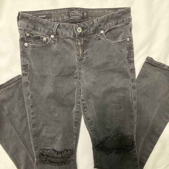 Lucky Brand women’s black distressed jeans size 6/28 R - Picture 2 of 9